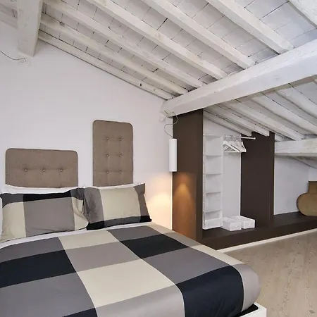 Aparthotel Aruch Florence