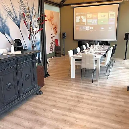 Aparthotel Aruch 4*